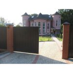 Откатные уличные ворота с заполнением профлистом REVOLUTION-SLD