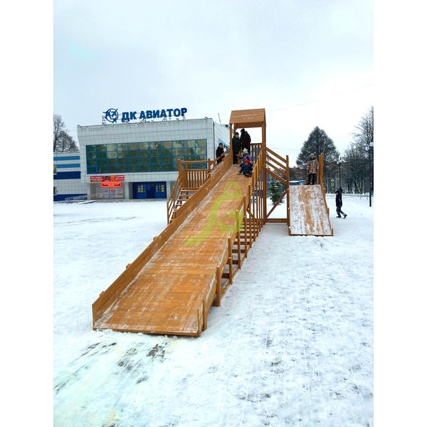 Зимняя деревянная горка ‘IgraGrad Snow Fox 12 м’ с двумя скатами (две лестницы) Зимняя деревянная горка ‘IgraGrad Snow Fox 12 м’ с двумя скатами (две лестницы)