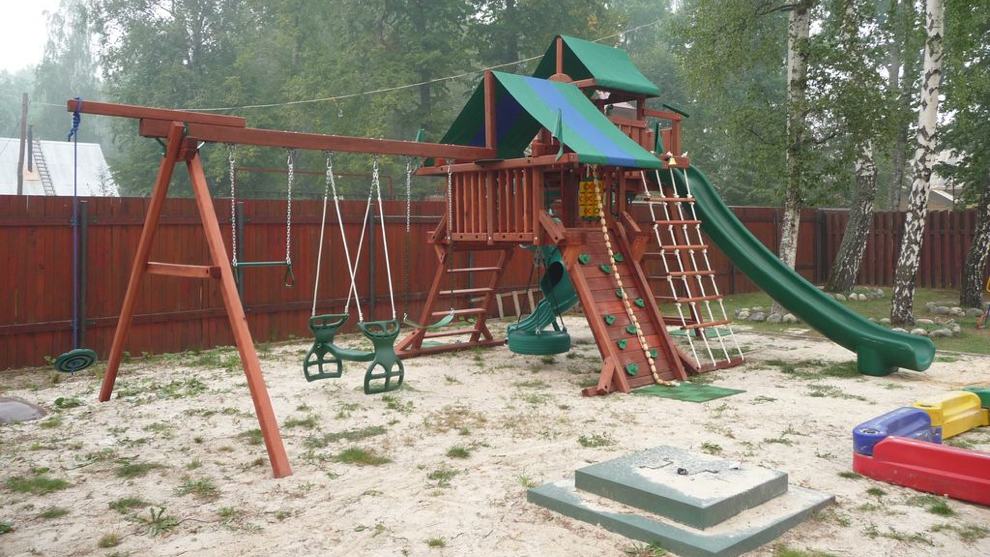 Спортивно-игровой комплекс «КОРОЛЕВСТВО Deluxe» Спортивно-игровой комплекс «КОРОЛЕВСТВО Deluxe»