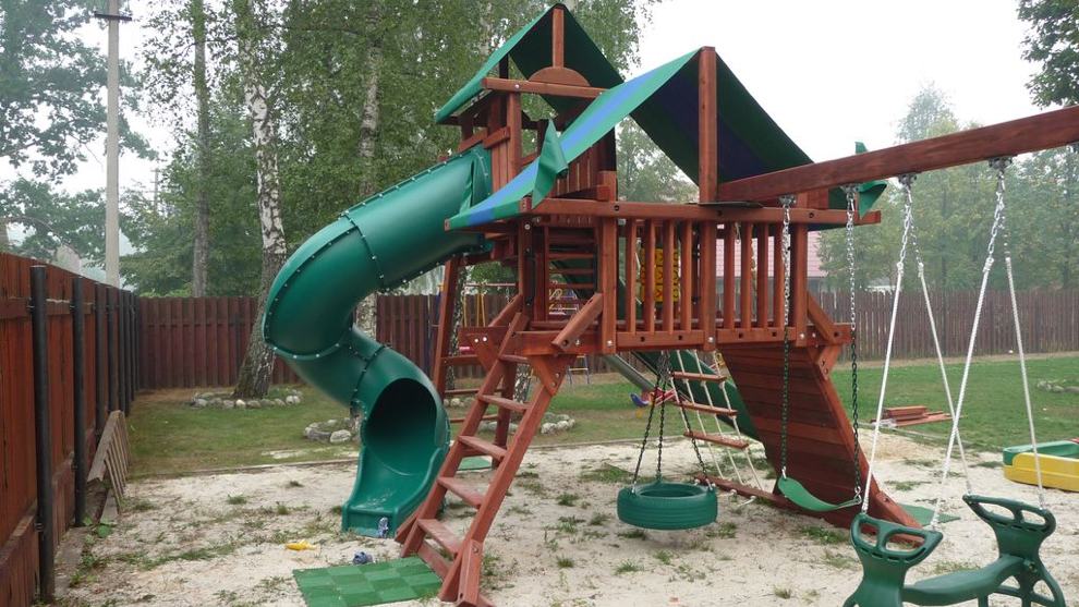 Спортивно-игровой комплекс «КОРОЛЕВСТВО Deluxe» Спортивно-игровой комплекс «КОРОЛЕВСТВО Deluxe»