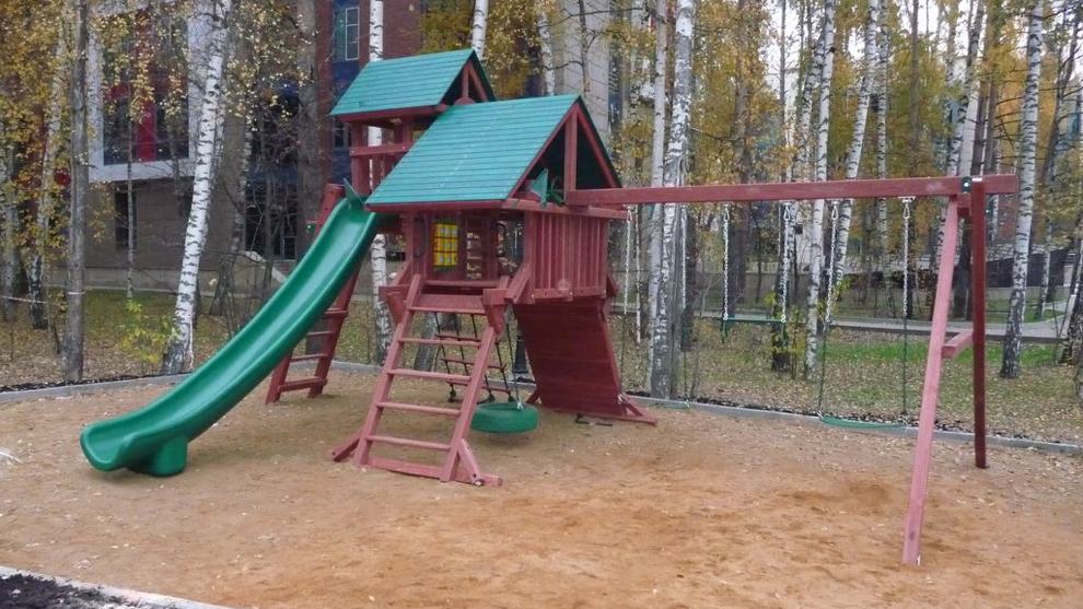 Спортивно-игровой комплекс «КОРОЛЕВСТВО Deluxe» Спортивно-игровой комплекс «КОРОЛЕВСТВО Deluxe»