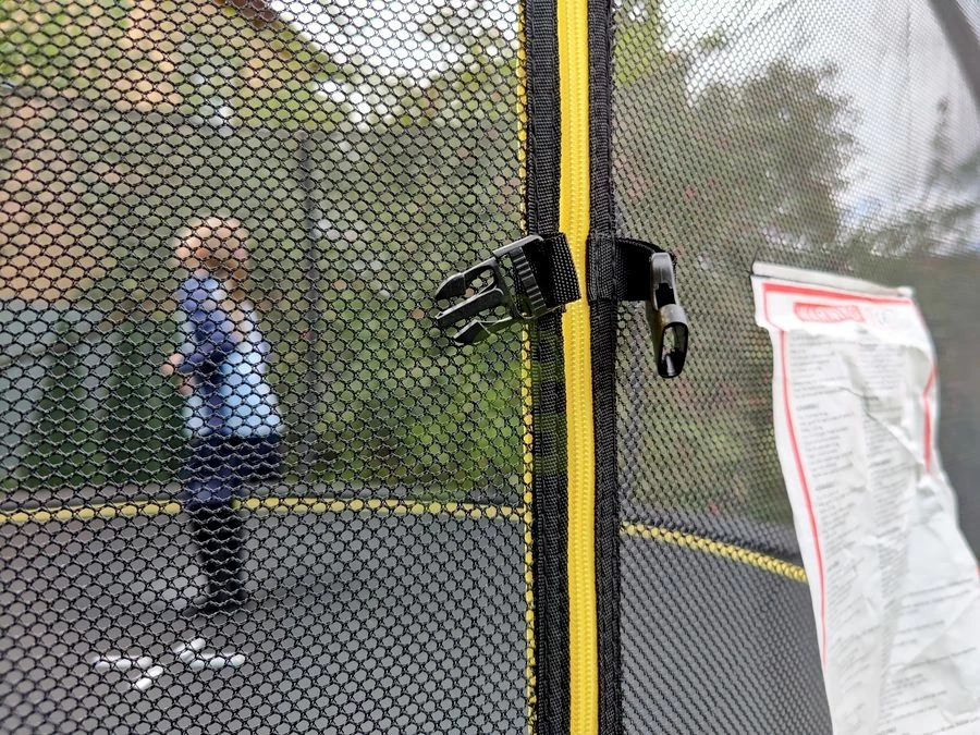 Батут с защитной сеткой IgraGrad Premium 366 см (12 ft) Батут с защитной сеткой IgraGrad Premium 366 см (12 ft)