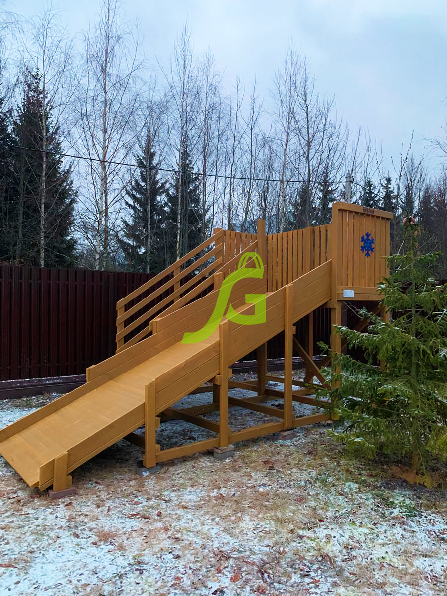 Деревянная зимняя горка “IgraGrad Snow Fox”, скат 4 м Деревянная зимняя горка “IgraGrad Snow Fox”, скат 4 м