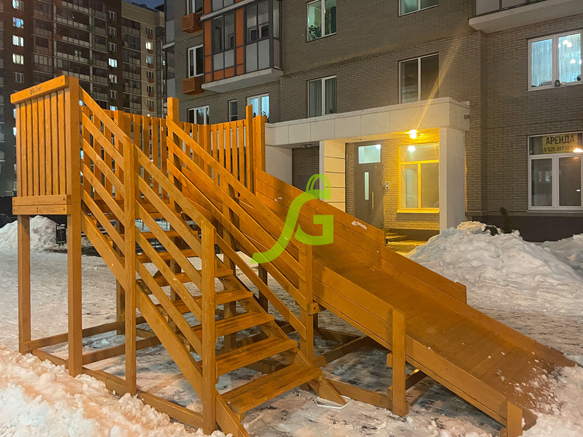 Деревянная зимняя горка “IgraGrad Snow Fox”, скат 4 м Деревянная зимняя горка “IgraGrad Snow Fox”, скат 4 м