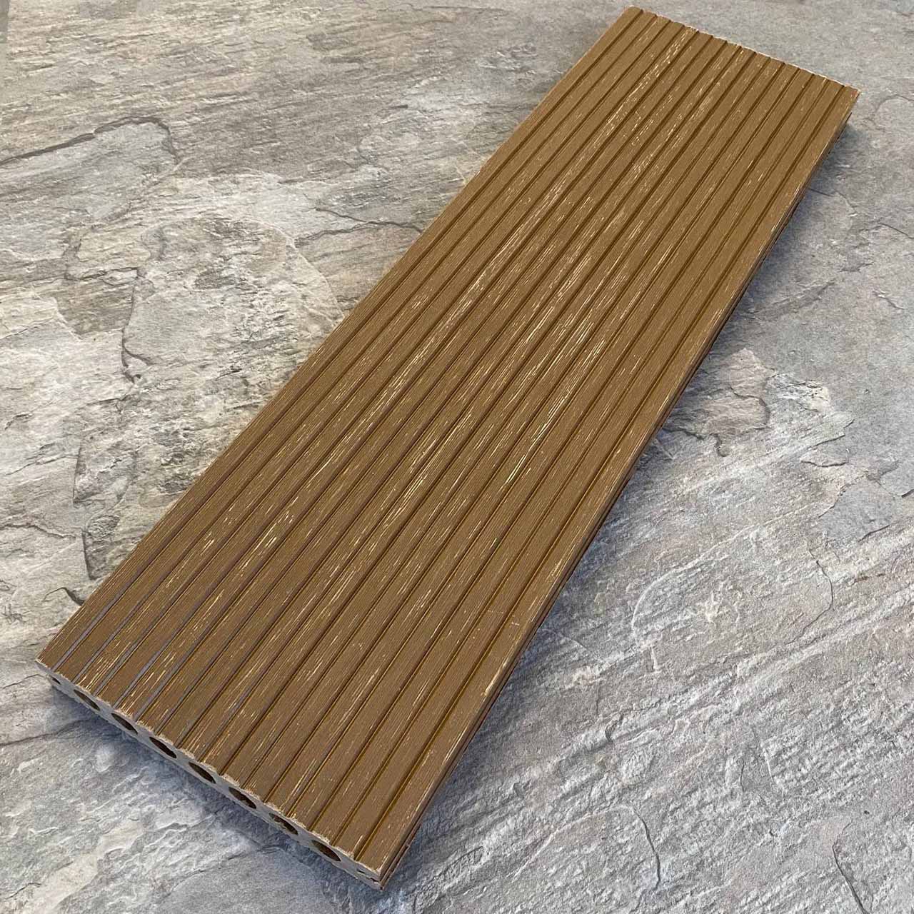 Террасная доска Latitudo PRO 2 усиленная 145х22х3000 Орех Террасная доска Latitudo PRO 2 усиленная 145х22х3000 Орех